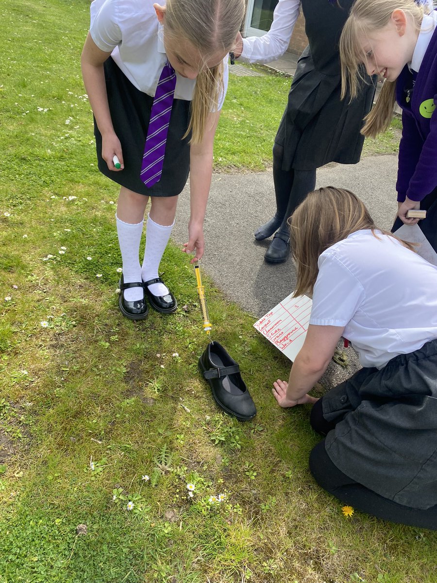 BirchwoodCE's tweet photo. Year 5 had a great science afternoon in the sunshine! We have been investigating the force of friction on different surfaces! We planned, predicted, recorded and concluded our whole investigation! Fantastic outdoor learning too! @allaboutstem @priscigeeks #bcepsscience #bcepsy5 https://t.co/v0ORGxnSHW