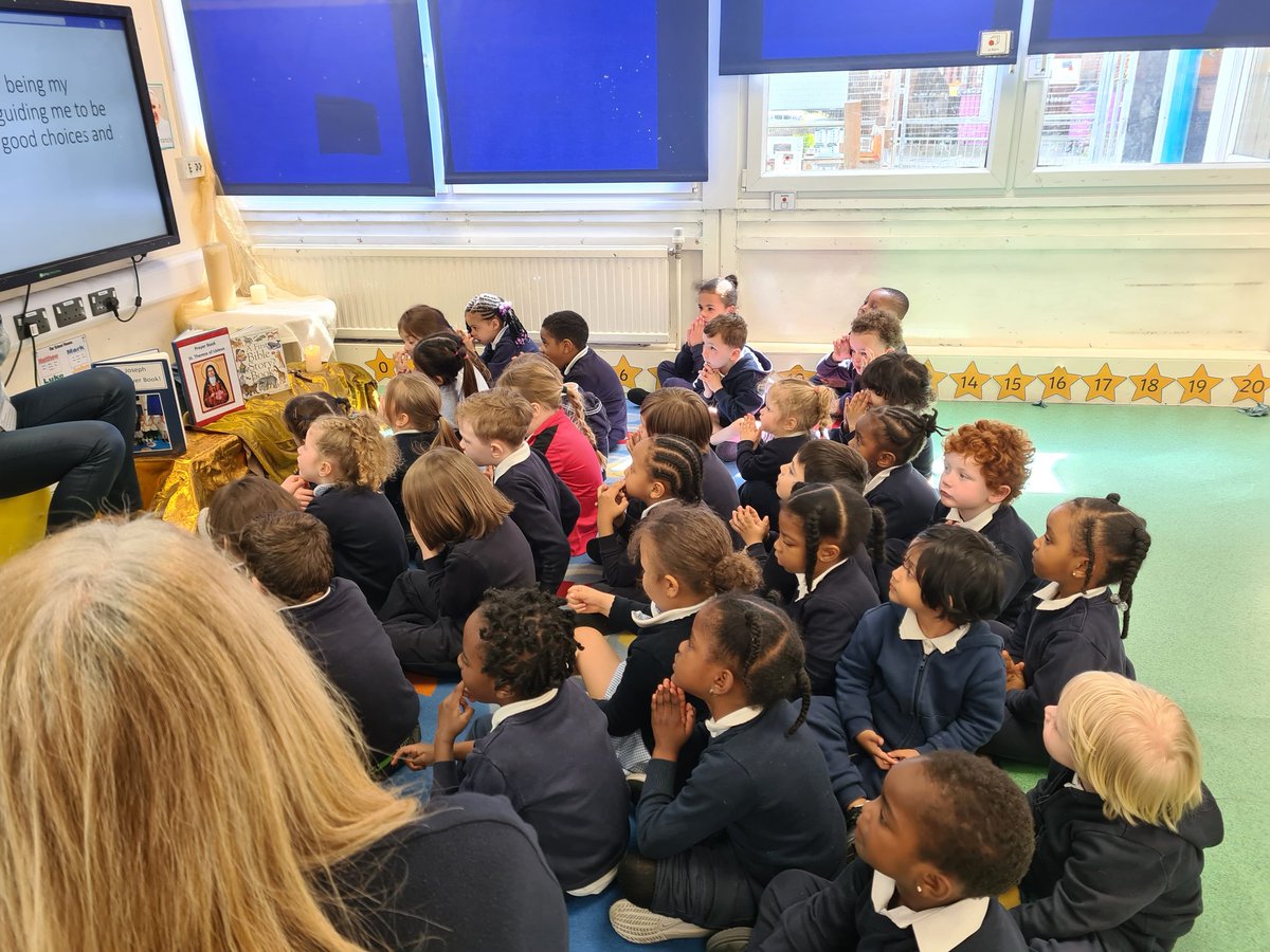 e1_sttherese's tweet photo. We Really enjoyed liturgy and learned how Jesus loves us all very much. We are the sheep and he acts as the shepherd. He knows us all by name. We were given a mission to do. To show in a drawing, or in our writing,  why we are so special. #Restannesgae1
@stannesgacps https://t.co/52eEeqhmWb