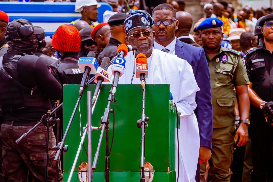 SalmanDuke's tweet photo. Nigeria's 004, Speaker Femi Gbajabiamila @SpeakerGbaja joins the President-Elect, Asiwaju Bola Ahmed Tinubu @officialABAT at the commissioning of Rumuokwuta/Rumola Flyover by Gov Nyesom Ezenwo Wike - CON in Rivers state today. 03•05•2023 #NationBuilding #AJointTask https://t.co/KZfL9iRMlE
