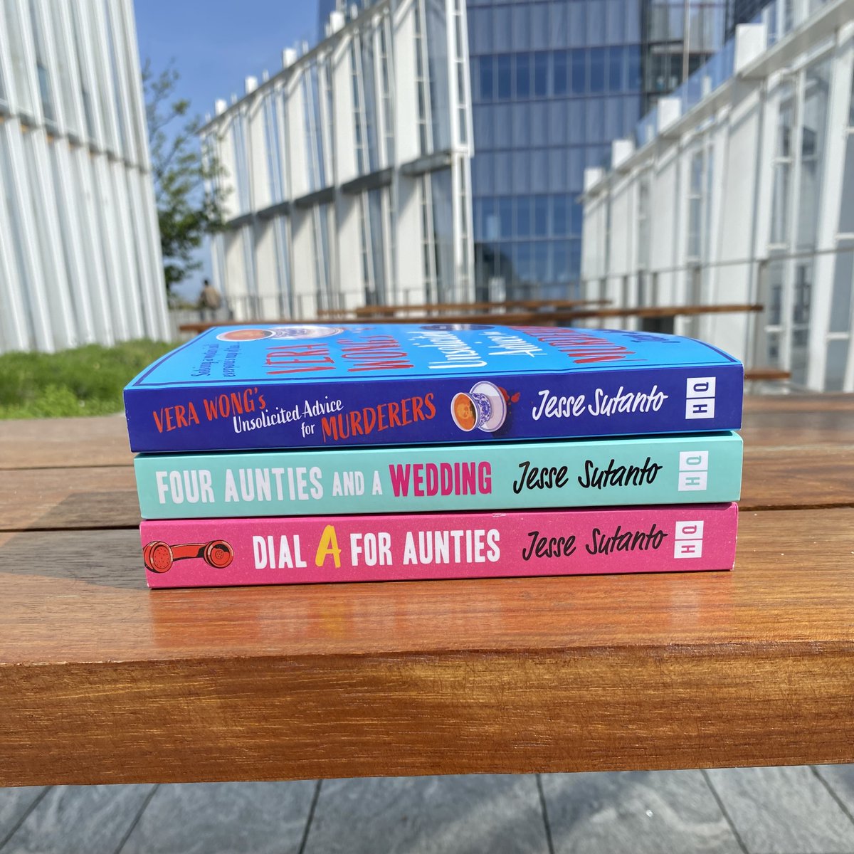 HQ Stories (@hqstories) on Twitter photo Happy #WorldLaughterDay! 🤣
A winner of the Comedy Women In Print prize, <a href="/thewritinghippo/">Jesse Q. Sutanto</a> writes stories that are wholesome, chaotic and completely belly-laugh-inducing.
Which one are you picking up? Happy #WorldLaughterDay! 🤣
A winner of the Comedy Women In Print prize, <a href="/thewritinghippo/">Jesse Q. Sutanto</a> writes stories that are wholesome, chaotic and completely belly-laugh-inducing.
Which one are you picking up?