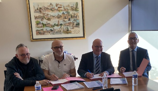 Caf de la Moselle tweet media