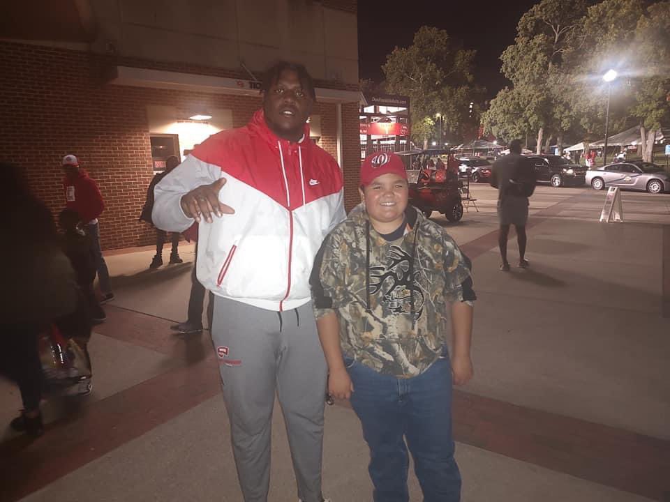 drbrownmath's tweet photo. @BrodricMartin  stayed behind @WKUFootball game to take some pictures with my nose guard. Now he is headed to the @NFL to play for the @Lions. Pretty awesome. https://t.co/t9zKd9EJz6