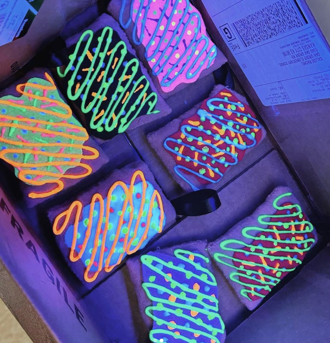 5th Grade Blacklight Pop Tarts were a huge success at the Fine Arts Fair!