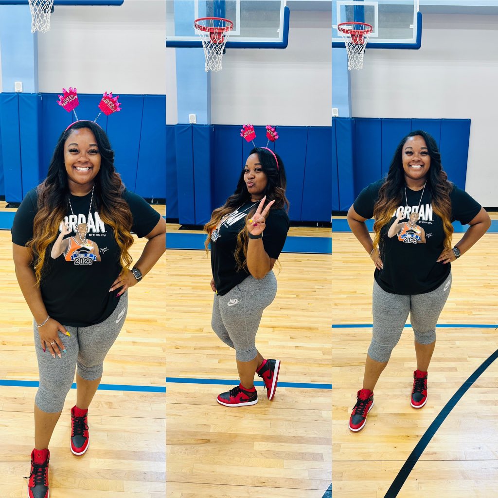 KerraElise's tweet image. #Chapter34 Thank God for life, my good man🥰, family🤞🏾, and my Master’s Degree!

Feeling like #Jordan ‘23 my year ya’ll!! Happy Birthday to me! 🧡😍