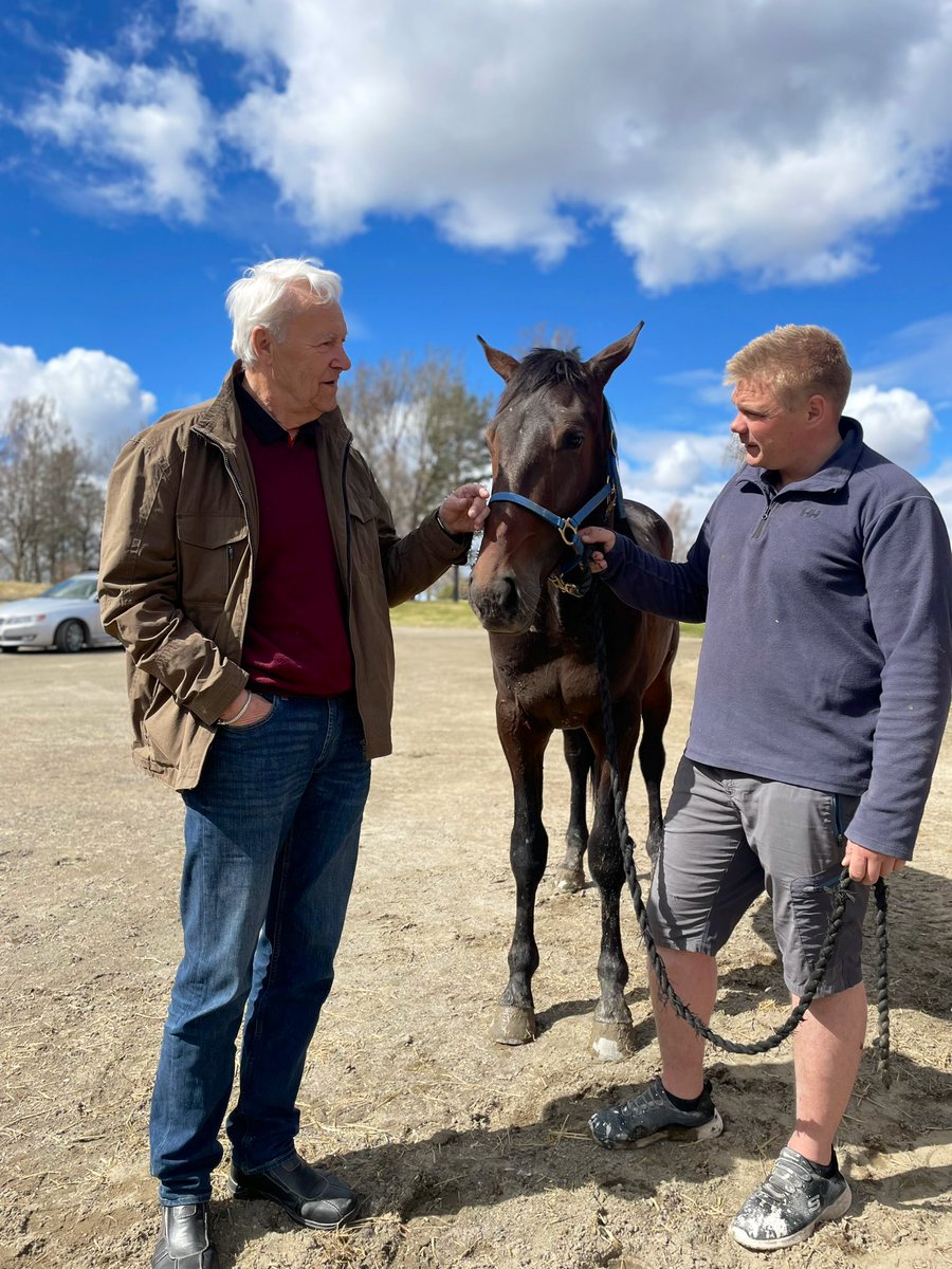 Alt på stell hos Pedersen👌🏽 
2 åringen trives godt 🐎