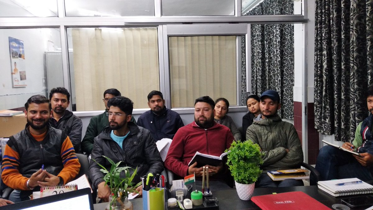 REAPPithoragarh's tweet photo. In- house meeting #reapPithoragarh team. Key discussion points were
#Monthly_planning #CLF_registration
#Ultra_poor_package
#Enterprise_Development .@basava_ias @UlacDemirag @SecyRDUK @nitikakh22 @CDO_Pithoragarh @ganeshjoshibjp @ukcmo @REAPUttarakhand https://t.co/XDchkKYdU4