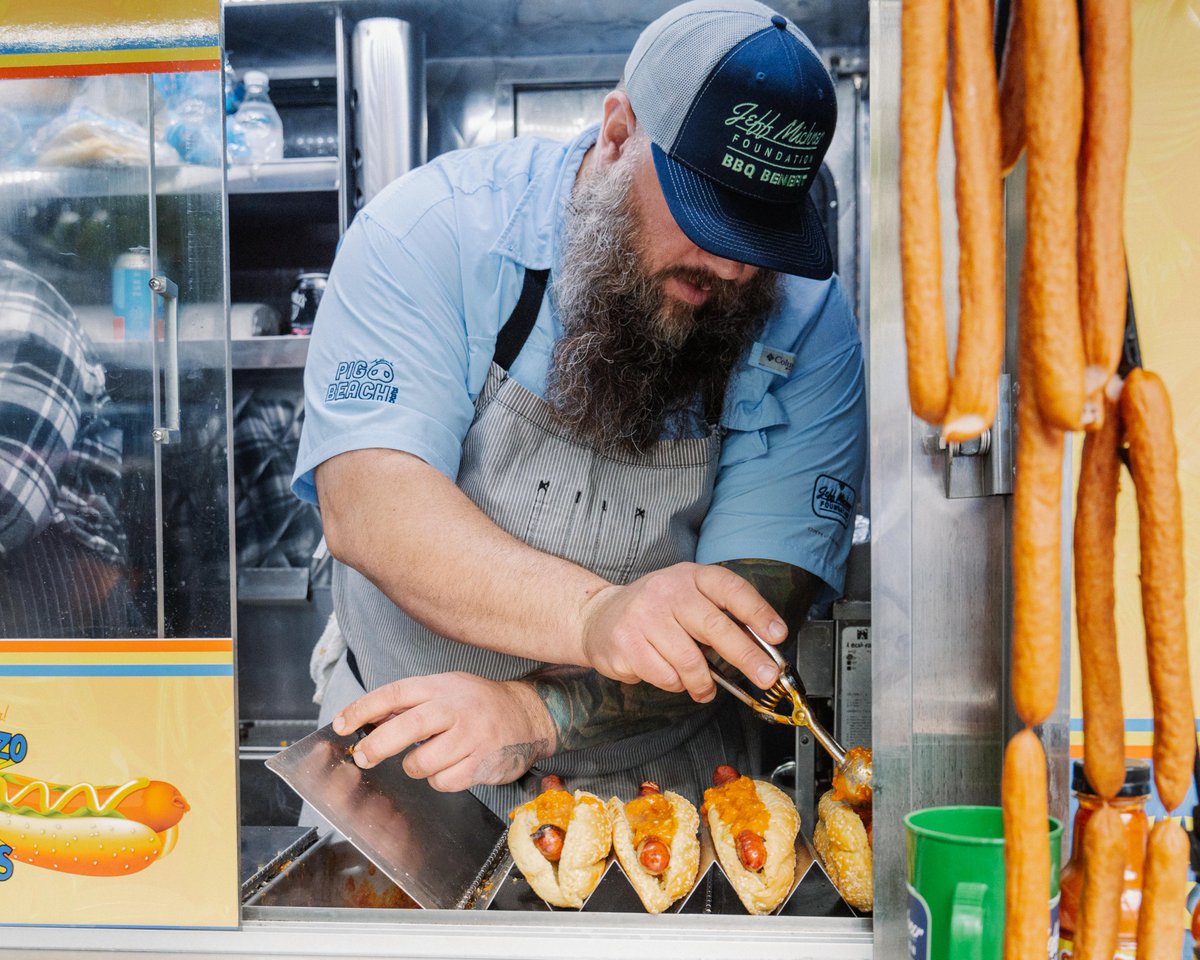 Here's some more photos from the 3rd Annual Jeff Michner Foundation BBQ at @PigBeachNYC last weekend! We had such a blast serving up our dogs and hanging out with our incredible BBQ community.

Thank you to everyone who came!🐷🌭