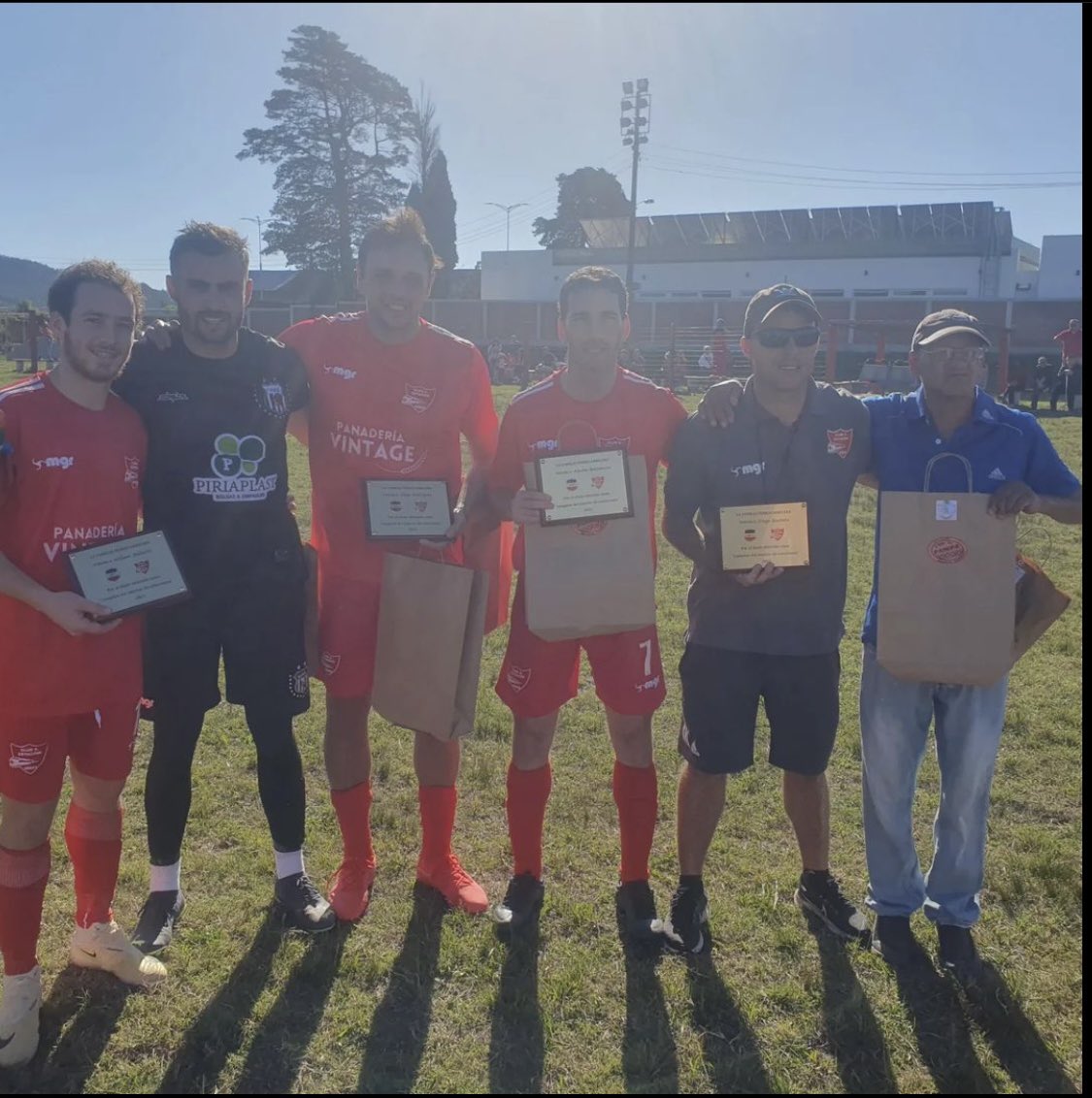 🔴Homenaje a nuestros Campeones del Interior con la Selección de Lavalleja!🔴
William Ballardo, Diego Rodríguez, Aquiles Bentancor y Diego Baubeta.

También a un Histórico del club “Pelé” Vera y al golero de <a href="/TabarePFC/">Tabare Piriapolis Fútbol Club</a> Valentín Melgar.