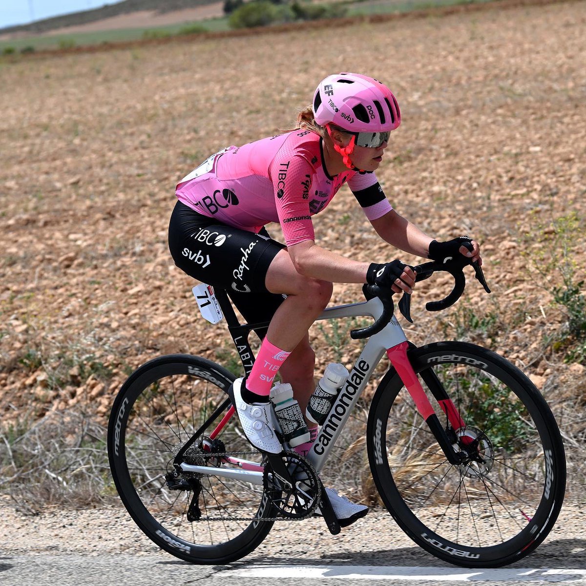team_TS_TTT's tweet photo. Almost halfway through the Vuelta Femenina. It’s been a tough week of racing for our squad but more racing is ahead to make up for it. Three stages down, four to go. https://t.co/U0tFQkz8A8