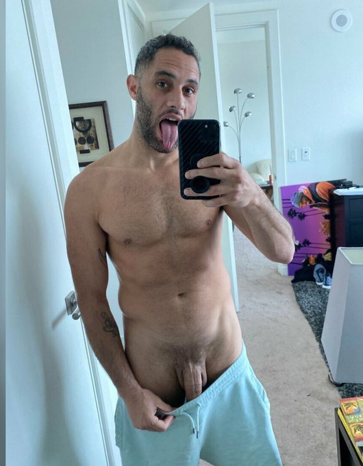 It's tongue fuck Thursday! 👅 You know where to find me 😈 -link in bio 😜 https://t.co/4qkyJGfvTP