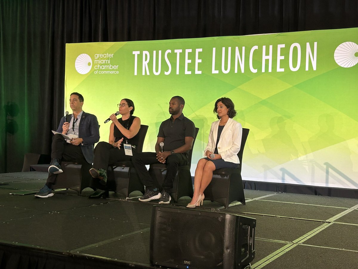 MiamiChamber's tweet photo. The Bayside Chat on Climate Tech Investments, a great opportunity to learn about innovative solutions to climate challenges with @KielBerry ,  @RiniGreenfield and @patriciawexler in a panel moderated by @matthaggman . #ResilientSolutionsSummit https://t.co/pyMfNKwaI9