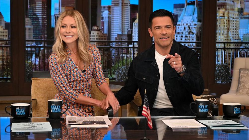 DEADLINE's tweet photo. Mark Consuelos 'Live' Premiere Week With Kelly Ripa Boosts Ratings For ABC Talk Show https://t.co/x27zeZf1Ah https://t.co/7MTgPG5GC4