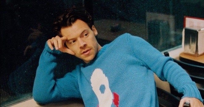 harrydailyposts's tweet photo. don't you know that I am right here? https://t.co/5sjVsUeKOv