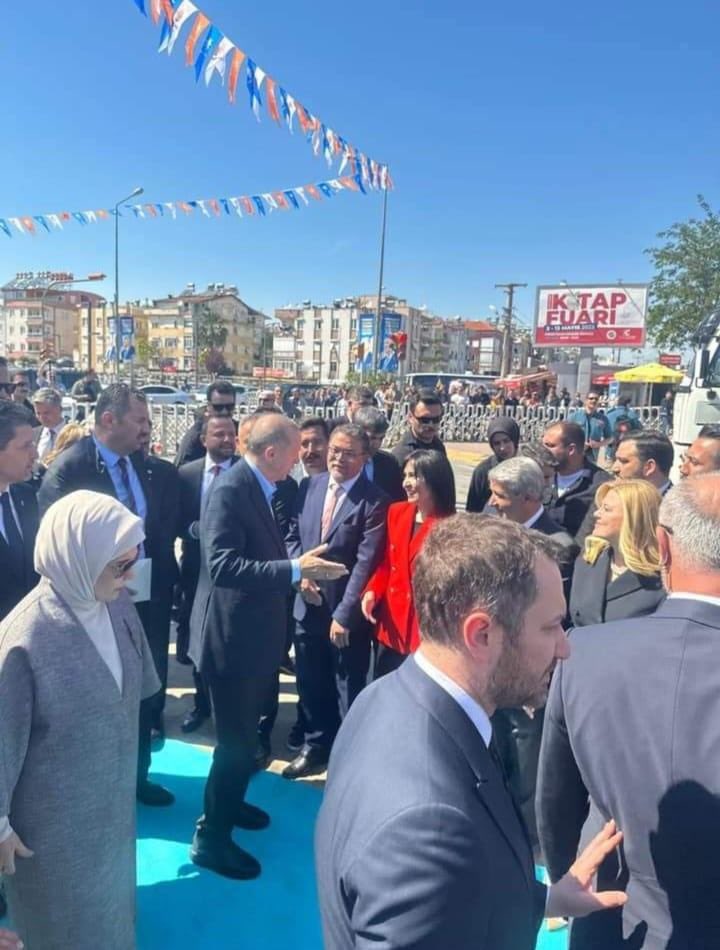 Değerli Antalyalılarımız ile Doğru adam, doğru zaman diyerek sayın Cumhurbaşkanımız Recep Tayyip Erdoğanı coşkuyla karşıladık. Teşekkürler Antalya