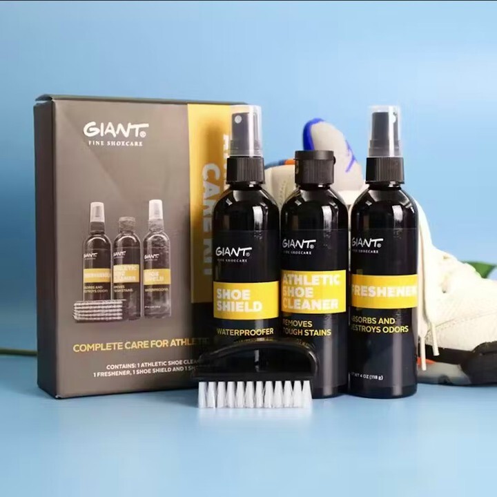 IcebaebaeC's tweet photo. Swipe right for happy customer reviews!

Our best selling Giant Sneaker Cleaning Kits has hundreds of happy customers!
Each kit includes a stain remover foam, deodorizer freshener, hydrophobic shoe shield coating &amp; cleaning brush!

grab it now at www… https://t.co/Y0RwYae1Ra https://t.co/SAe4OVT8En