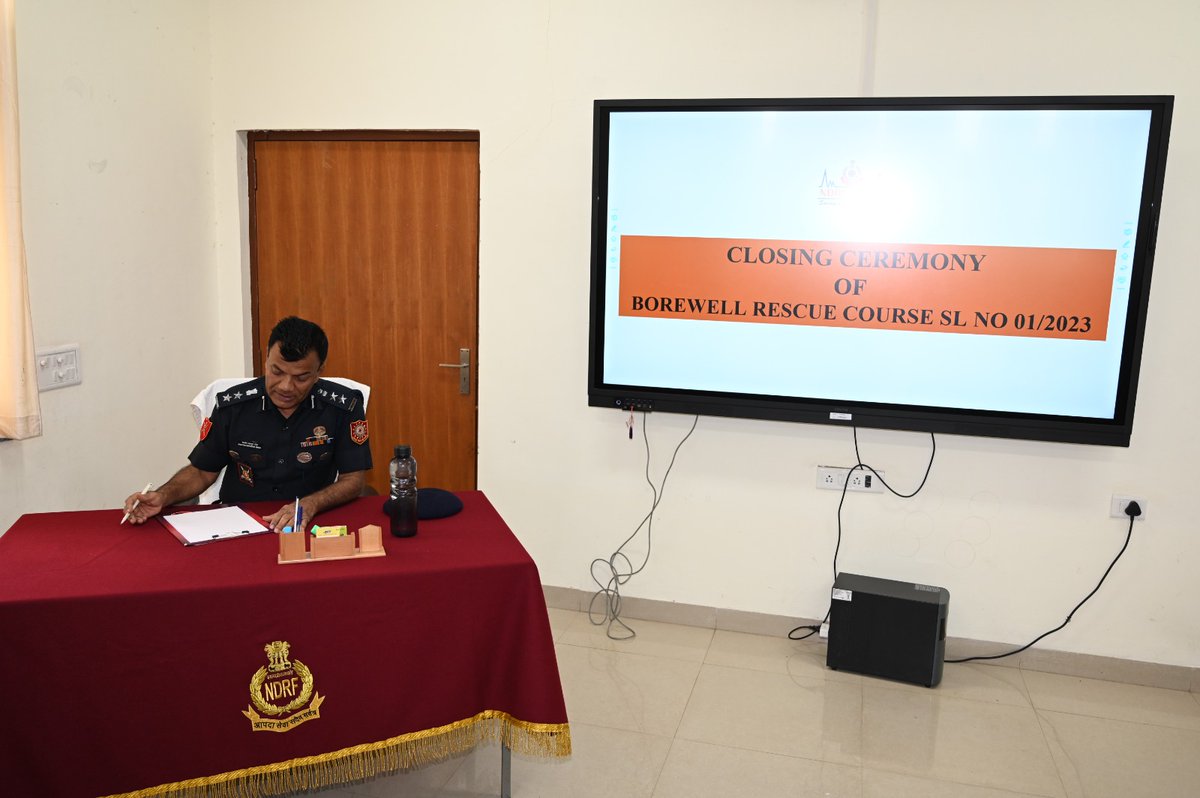 05NDRF's tweet photo. "Training proves to be the key ingredient to handle any disaster"
#ClosingCeremony of #03Days Borewell rescue course conducted by Sh S.B Singh #Commandant at #5BNNDRFPune
#Training
#CapacityBuilding
#learning
@ndmaindia @ANI @PIB_India @NDRFHQ @NDRFPune https://t.co/wmDaLrR0rP