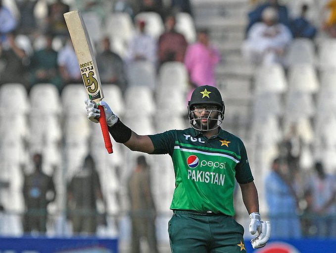 cheema_19's tweet photo. 50*for Imam 👏👏
#Countinue
#PAKvsNZ https://t.co/f4IhN5K7jh