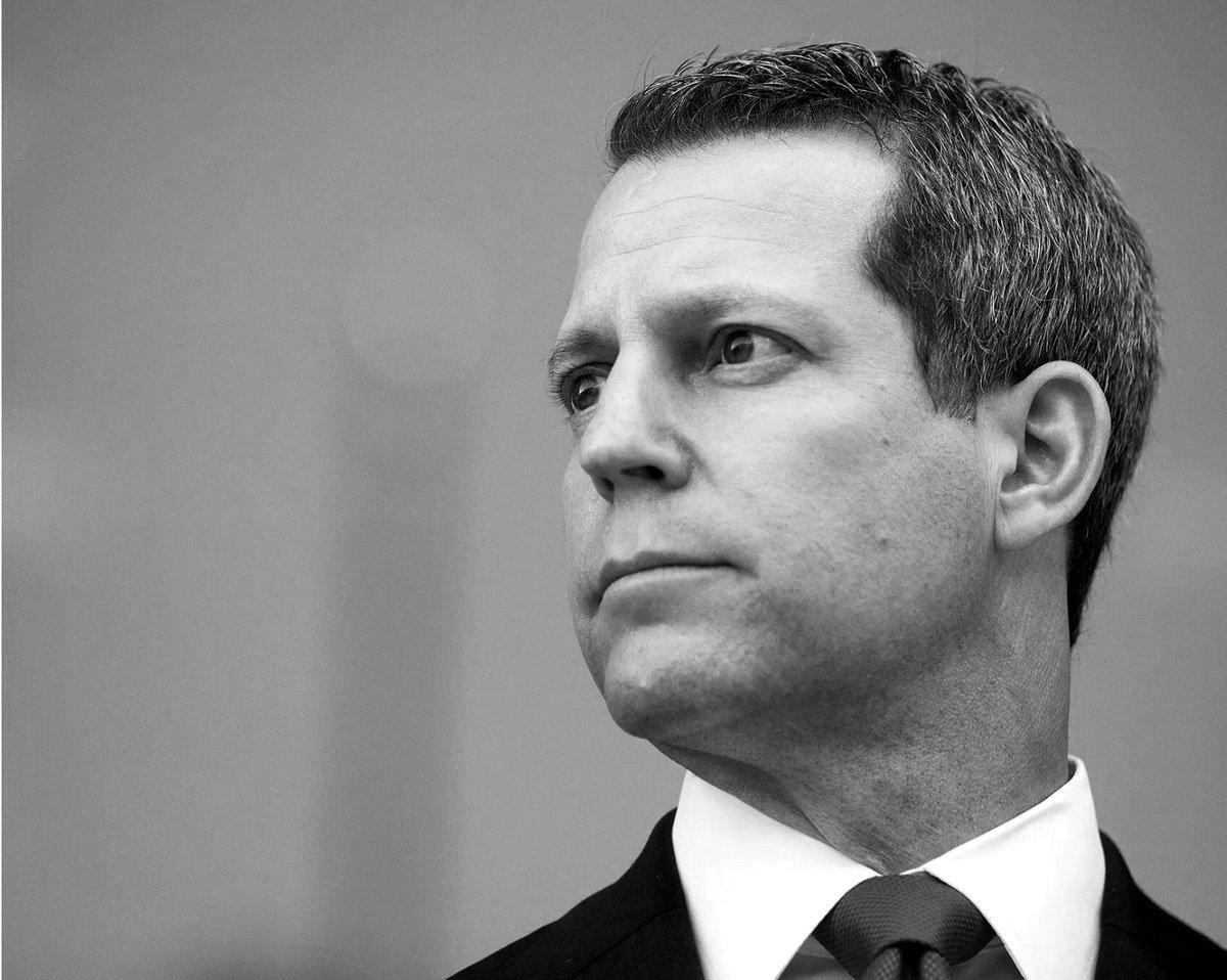 <a href="/joncoopertweets/">Jon Cooper 🇺🇸</a> Retweet if you would support this man aka Andrew H. Warren (Andy) the attorney wrongfully suspended by the fascist DeSantis as our next senator from Florida in 2024.✋🔄