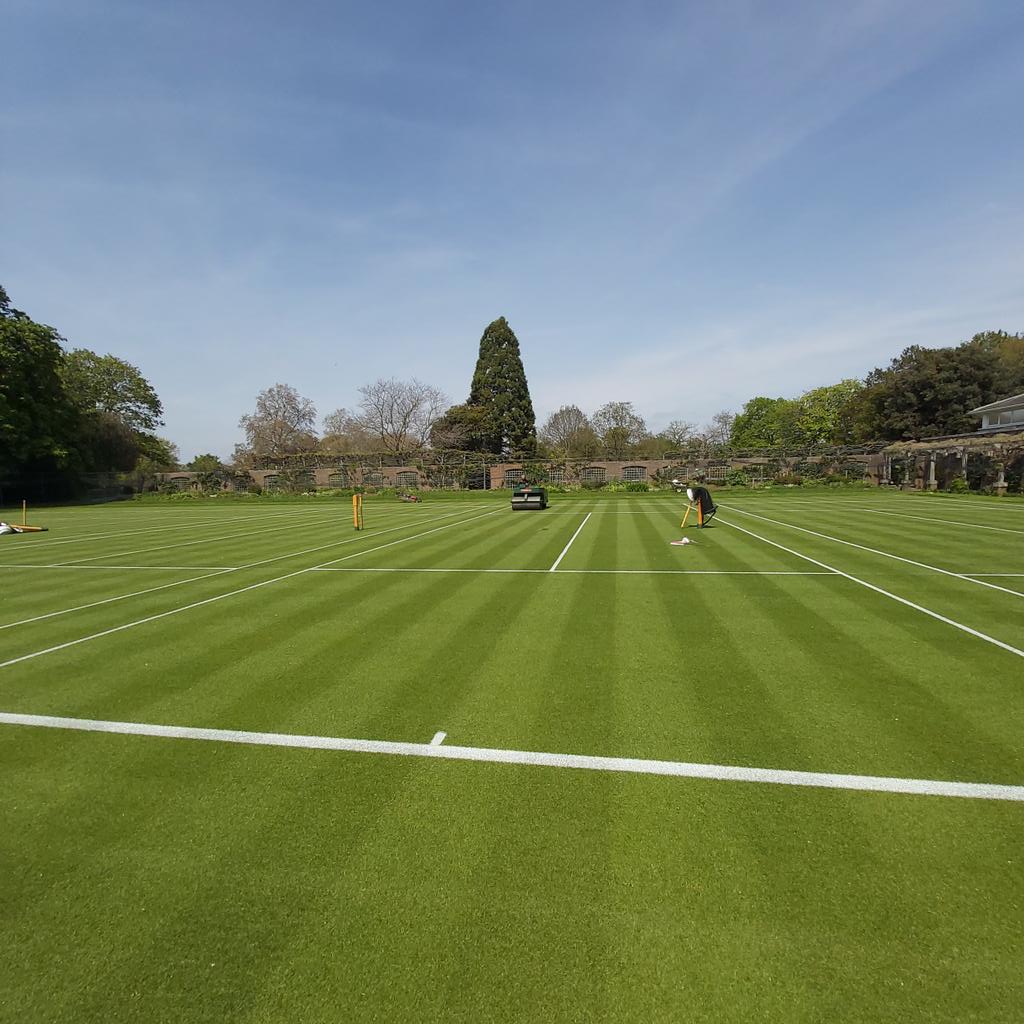 neil harvey on Twitter "Perfect conditions for a roll of the grass