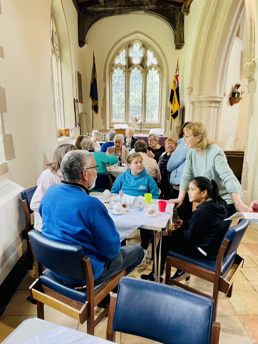 roecroftlower's tweet image. Our values ambassadors supporting the local community coffee morning at St Mary’s church this morning. ⛪️ 
#valuesoflife #roecroftfamily