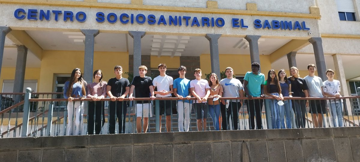 Last Thursday was the last day of our Year 13 students’ visits to El Sabinal hospice. It’s a wonderful experience where the students learn and are able to see a reality which sometimes is hidden.