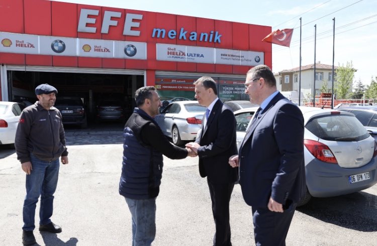 AK Parti genel sekreterimiz 
Sn. <a href="/_fatihsahin/">Fatih Şahin</a> başkanımızı 
Şaşmaz Sanayi Sitemizde ağırladık. 
Esnafımızın her zaman yanında olan başkanımızın
Rabbim işlerini kolaylaştırsın. 
<a href="/Akparti/">AK Parti</a>