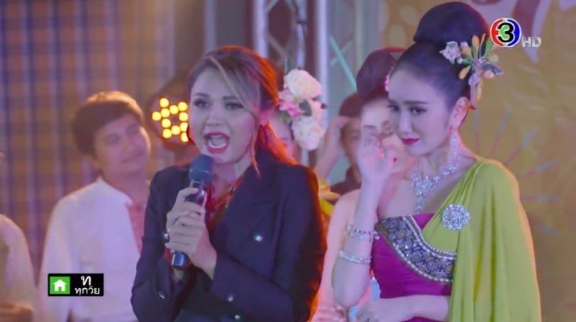 ยัยสามสาวหล่อนมันร้ายนักนะ~😡 อีพีนี้คือลุ้นเฉย เพลงพิณก็เจ็บตัว แถมยังเชิญนักข่าวมาทำไรอี้กก แกต้องไปดูวววว ชั้นชอบมากสาว ความโปงลางมันทำให้ชั้นอยากเซิ้งมากแม่ แต่ก่อนอื่นต้องหยุมหัวยัยตัวร้าย แสงดาว สกาวเดือนและชีใบเฟิร์นก่อนนนนน คันมือ👋🏾 #โปงลางฮักออนซอนEP18