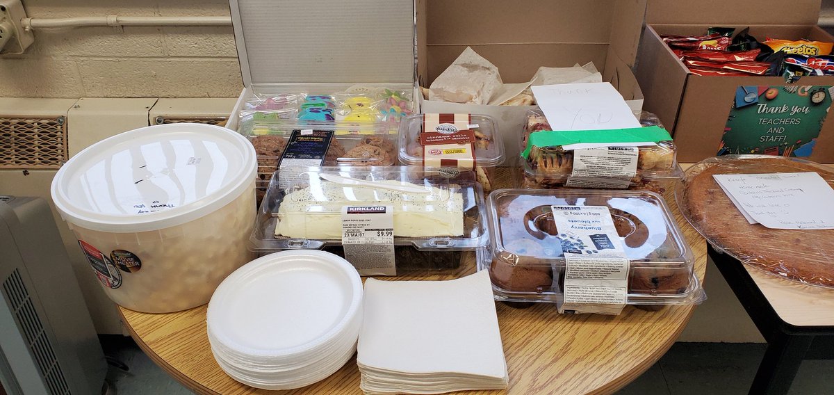 MrsTartesClass2's tweet photo. A huge shout out to our @GriffinCouncil for providing us with such yummy treats for Staff Appreciation Week!  We feel so loved! Thank you so much! #caring https://t.co/yO9MdINE7w