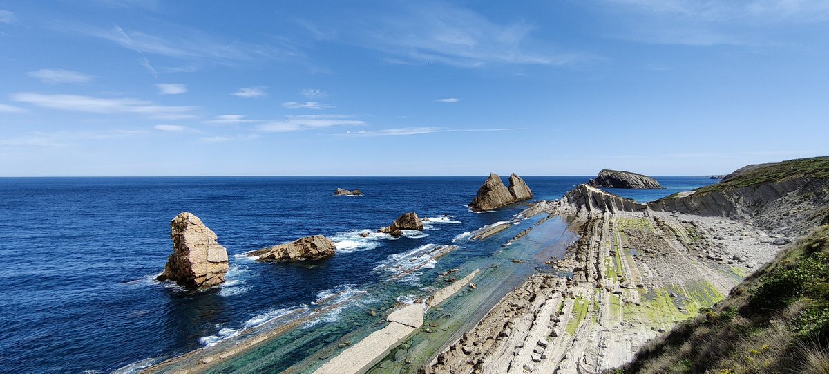 RaulGCoto's tweet photo. Costa Quebrada / Hurros (#Cantabria) @CantabriaOnline @cant_infinita @NatureaCant @Cantabriaviva @Cantabria_ven #hurros https://t.co/9XDMD1iG5N