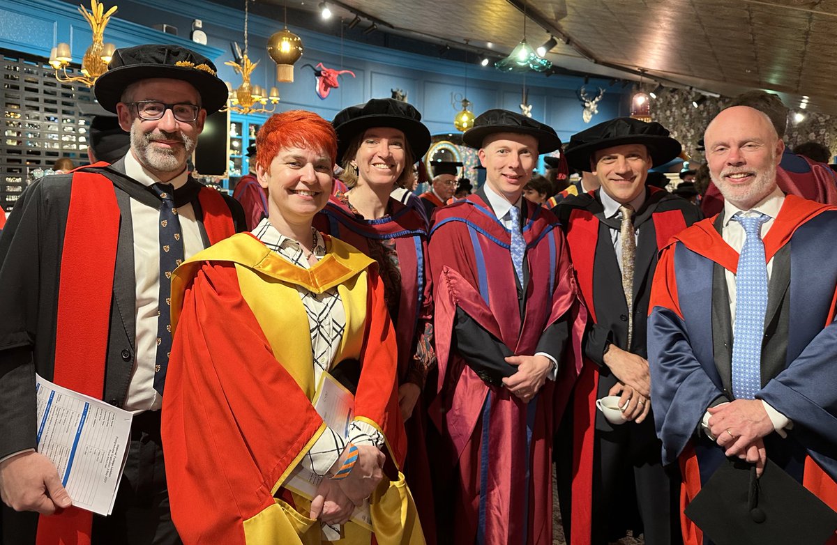 Ready for graduation <a href="/ImpMaterials/">Imperial Materials</a> <a href="/RoyalAlbertHall/">Royal Albert Hall</a> with <a href="/DavidDye9/">David Dye</a> <a href="/peterdhaynes/">Peter Haynes</a> <a href="/SandrineHeutz/">SandrineHeutz</a>