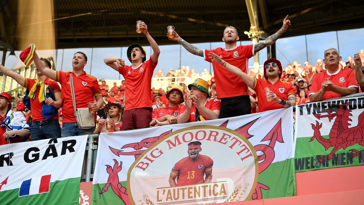 One of the best flags we've seen recently 😂 
Big Mooretti 🍻