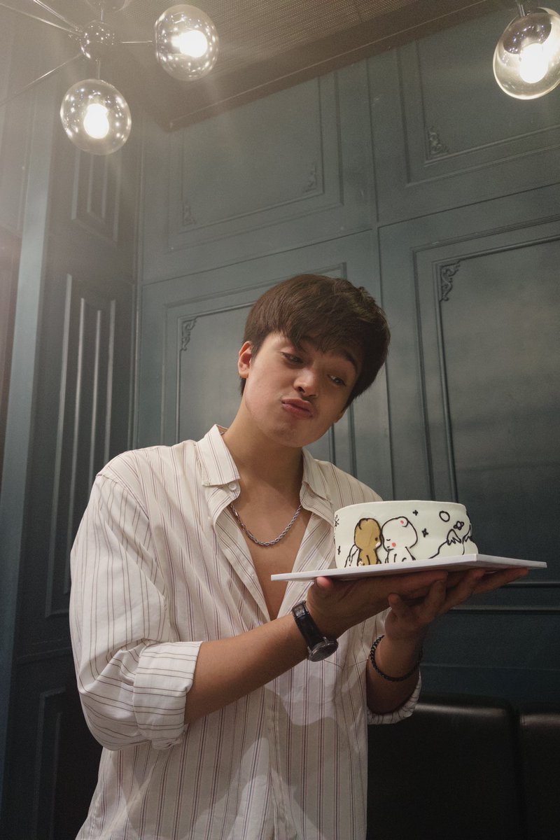 happy birthday to my very own mocha bear. 🥰🤍