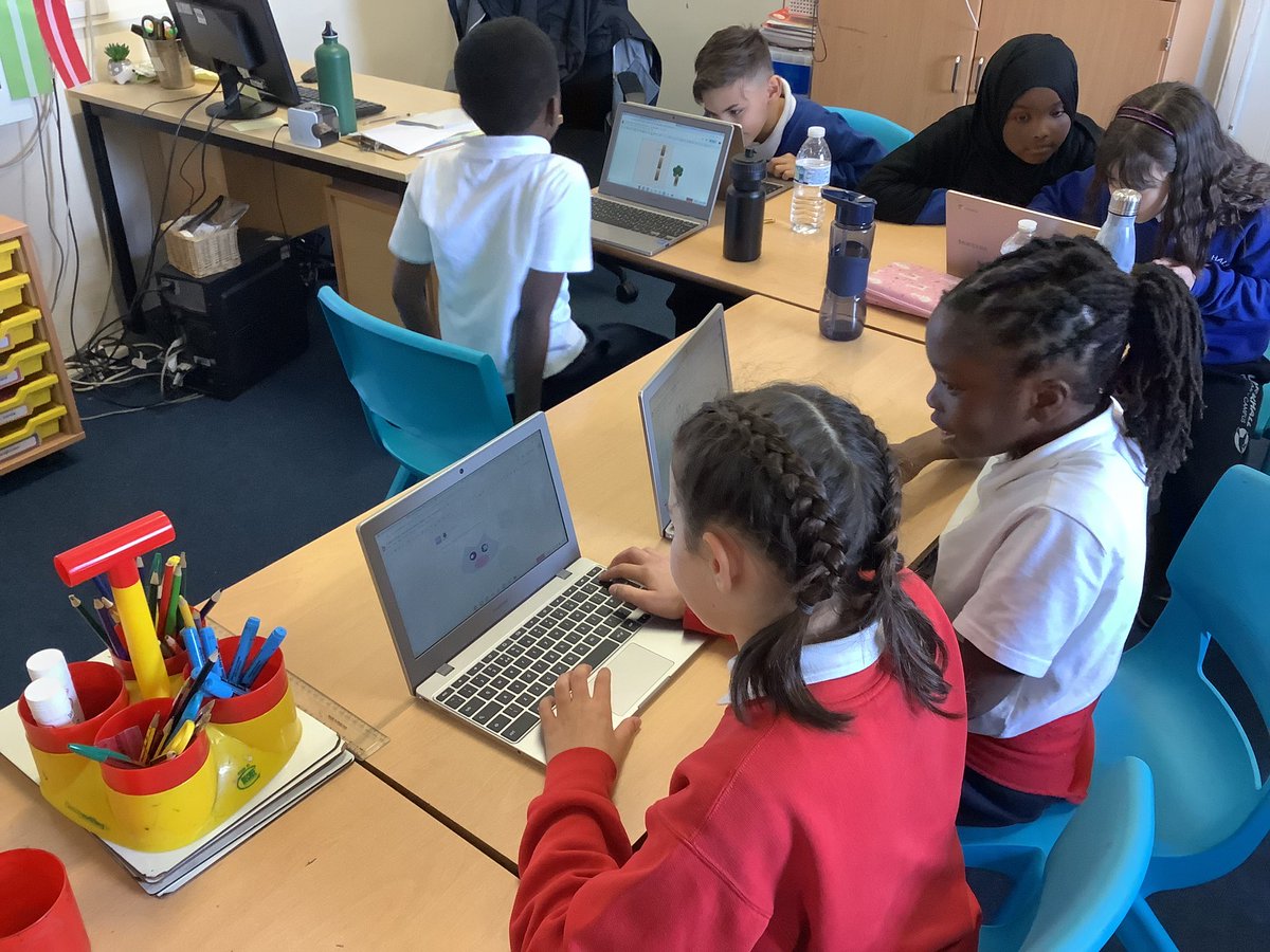LarkHallPrimary's tweet photo. Computing in Year 5 is making vector drawings on Google Drawing using only the copy and paste function. Lots of revising and collaboration on show #lhcomputing #lhstu #lhwestminster #lhlambeth #lhblp https://t.co/rmNAewebTM
