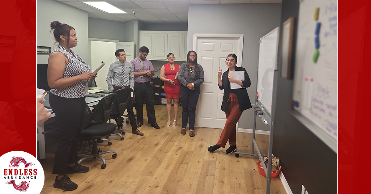 EndlessAbundan4's tweet image. Marissa ran a great impact for us the other day! The team was ready to learn from her with pen and paper in hand. Taking notes may seem like a small task, but it is a powerful tool when learning from others!

#EndlessAbundance #office #takingnotes #learning #impact