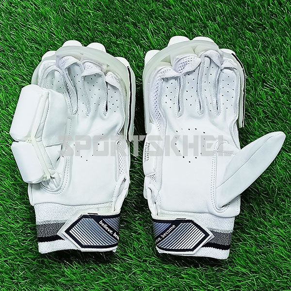 Sportskhel's tweet photo. High end batting gloves is now available at https://t.co/jlYu3mgI8o.
KLR Armour Batting Gloves Men is a top end gloves from SG.
#sportskhel #thepavilion #pavilionsports #sgcricketofficial #klr #sureshraina #battinggloves #cricketgloves #cricketprotection #sgbattinggloves https://t.co/RQFSlZfPnC