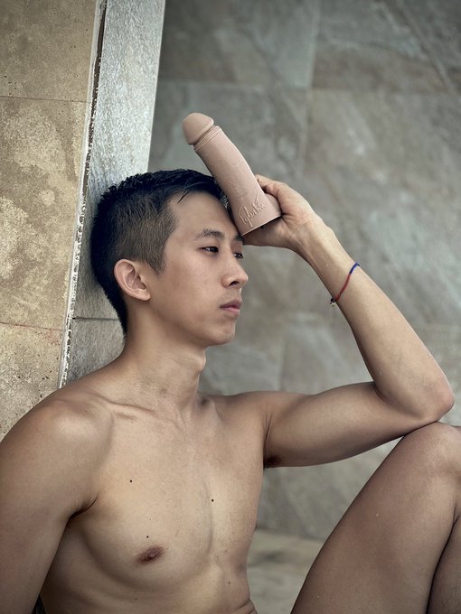 Thinking about those who still don&rsquo;t have a copy of my dick, praying for you 🍌🙏 https://t.co/0AsKrfb