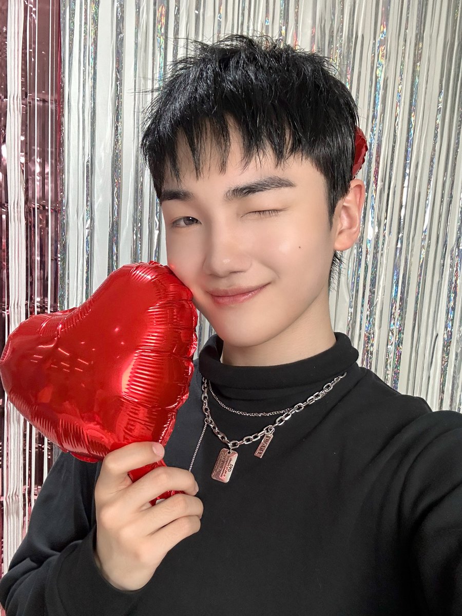 ATBO_ground's tweet photo. [🎂]

🐥 Yeonkyu DAY BEHIND 📸

#ATBO #에이티비오
#HBD_KimYeonkyu
#오준석 #류준민 #배현준 #석락원
#정승환 #김연규 #원빈 https://t.co/6PRtQG6j8H
