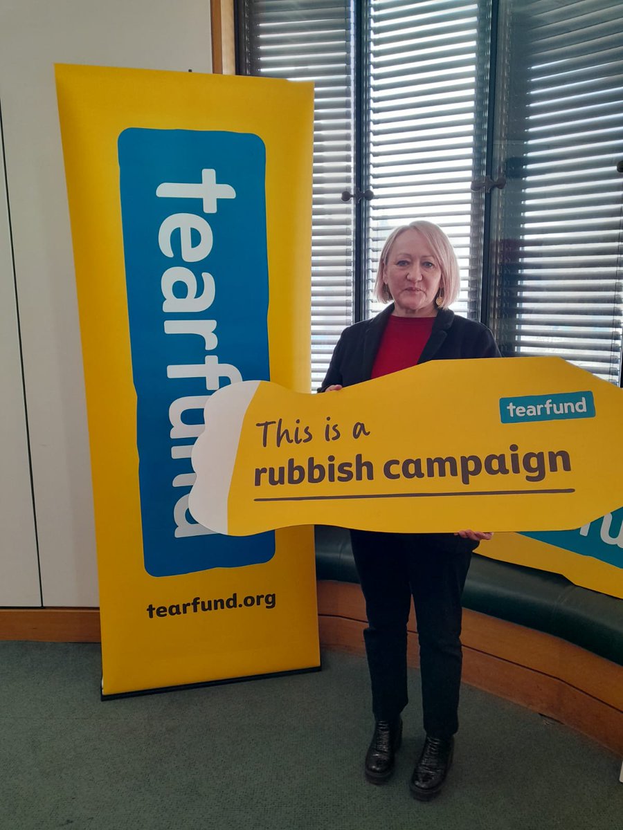 TearfundAct's tweet photo. We’ve had lots of great conversations with MPs at our drop-in event this morning. Great to meet with many who are keen to take on the #RubbishChallenge, reduce waste in their own lives and take action on #PlasticWaste.

Thanks to @DerekThomasUK, @KerryMP and many more for coming https://t.co/GKNqsoC4HW