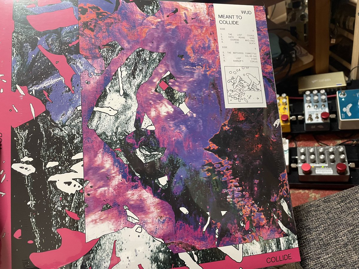 Gustavemoroh's tweet photo. 楽しみにしていたLPが届きました!
いま超絶ギター練習してます。
最高、ほんといいアルバム
私のチャンネルに趣向が合う人、是非聴いてくださいよ
次はWUD頑張ります
#WUD
#bcoredisc
#meanttocollide https://t.co/Z5XrNCdgZ5