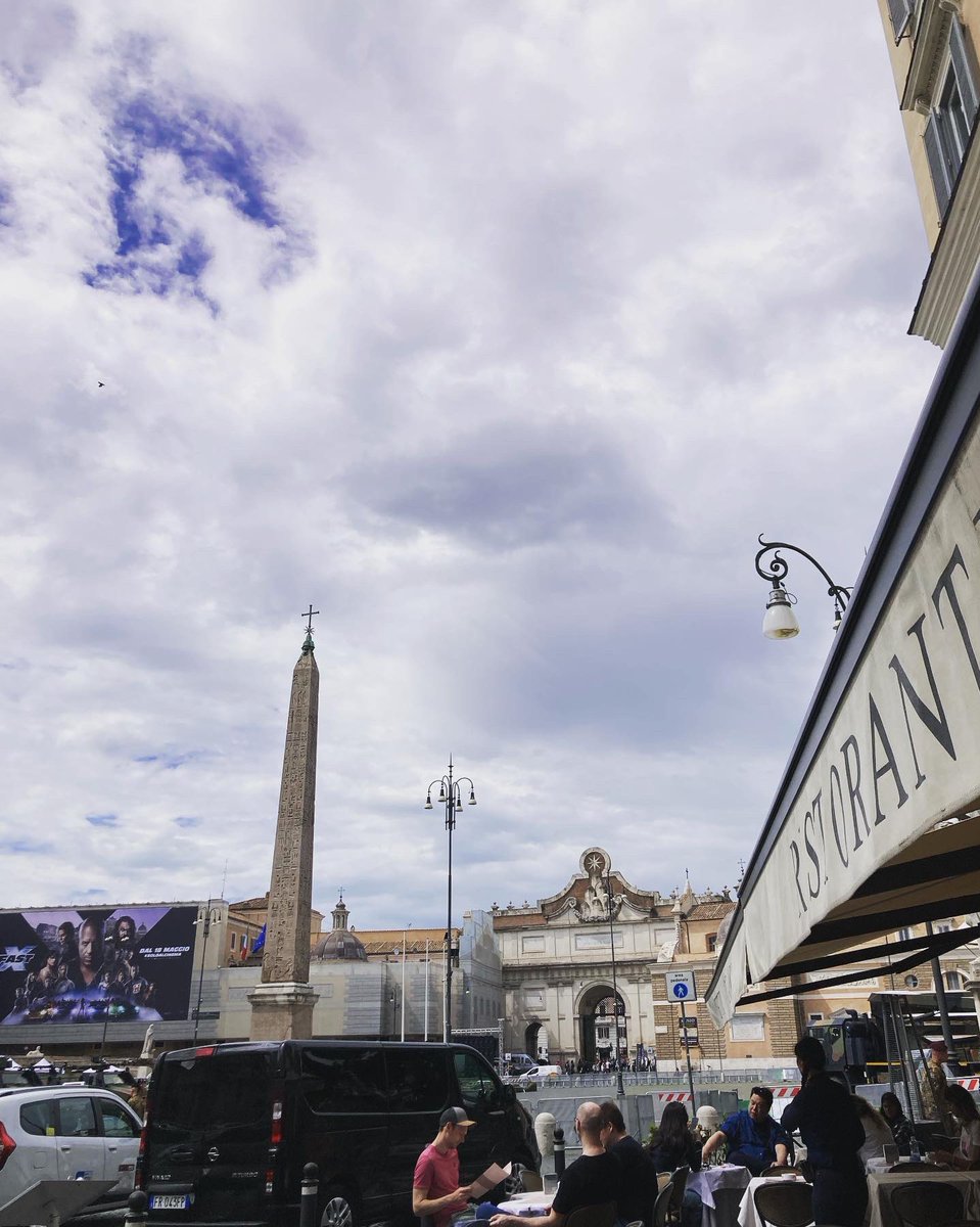 MilaSpicola's tweet image. Pausa pranzo 

#Roma #nothingelse