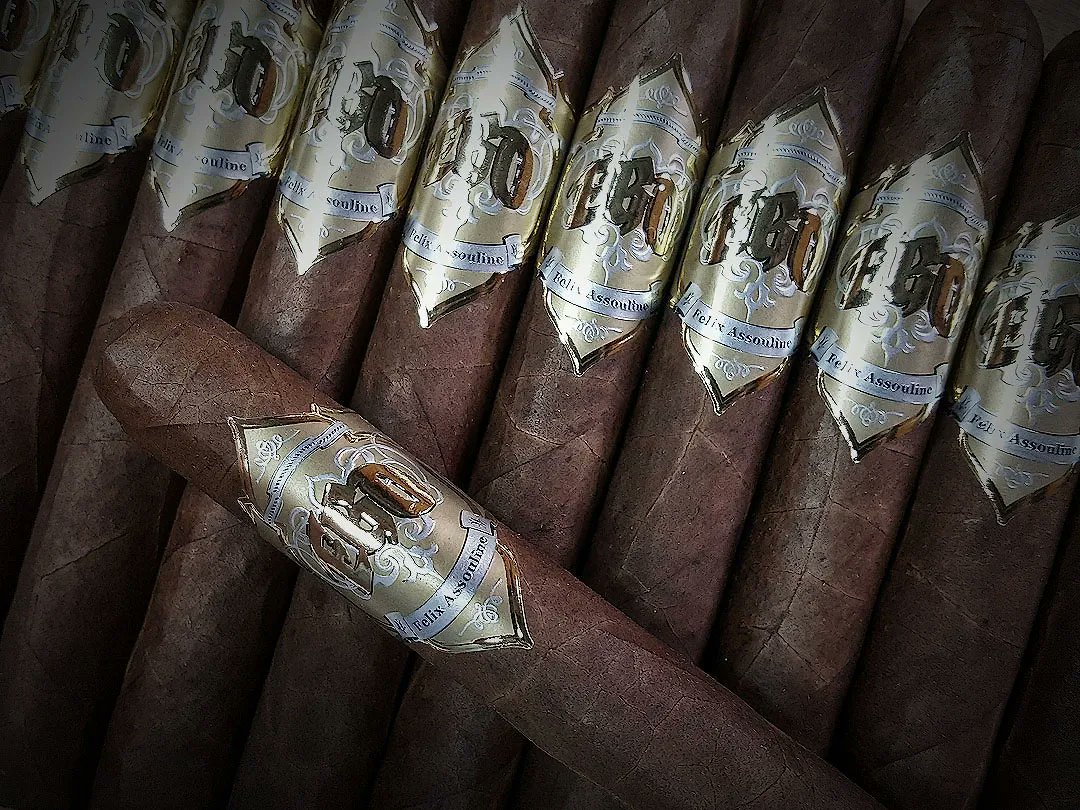 FACigars's tweet photo. Without a delicious flavor, can strength be really the only goal?
EGO GOLD, a full flavor smoke that pairs quite well with...
For more information, visit: https://t.co/S8tKm5Af8s
FIND IT at https://t.co/ks7gI7Jad1
#cigars #felixassouline #cigars2me #cigarsnlife #cigarshop https://t.co/NGesZ282IH