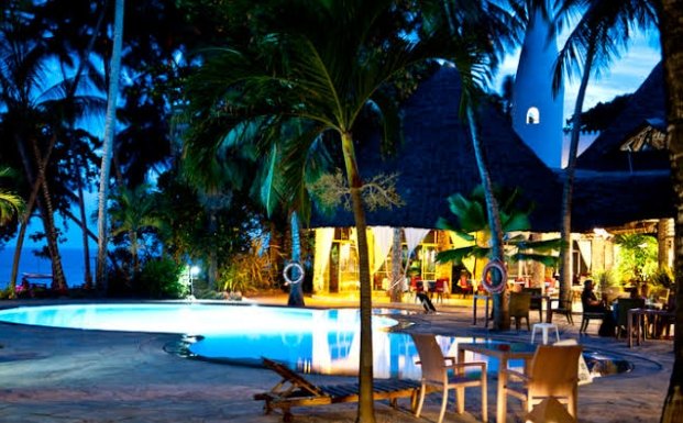 TechsavannahT's tweet photo. Twende coast 😍Bei imeshuka!!
How will you feel spending in a 5* hotel only@ Ksh.21,490🤔Amazing feeling right?
Call us today for an amazing beach life experience 👌
Call: 0705267724
Email: info@savanahtravels.com
#Holidays #techsavannah #holidaydeals #coastalliving #beach https://t.co/icVJU3Z8v5
