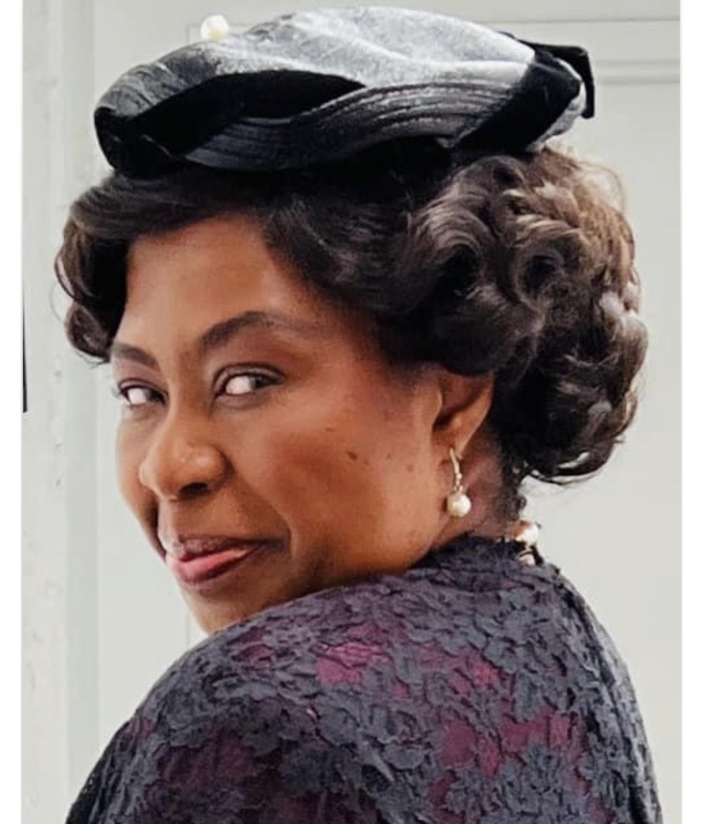 If you wanna see Richarda Abrams in "Telling Tales Out of School" by Wesley Brown (Woodie King Jr, Dir) at @newfederaltheatre...you better buy tickets now! Happy nearly sold-out run, @dramaartisan!