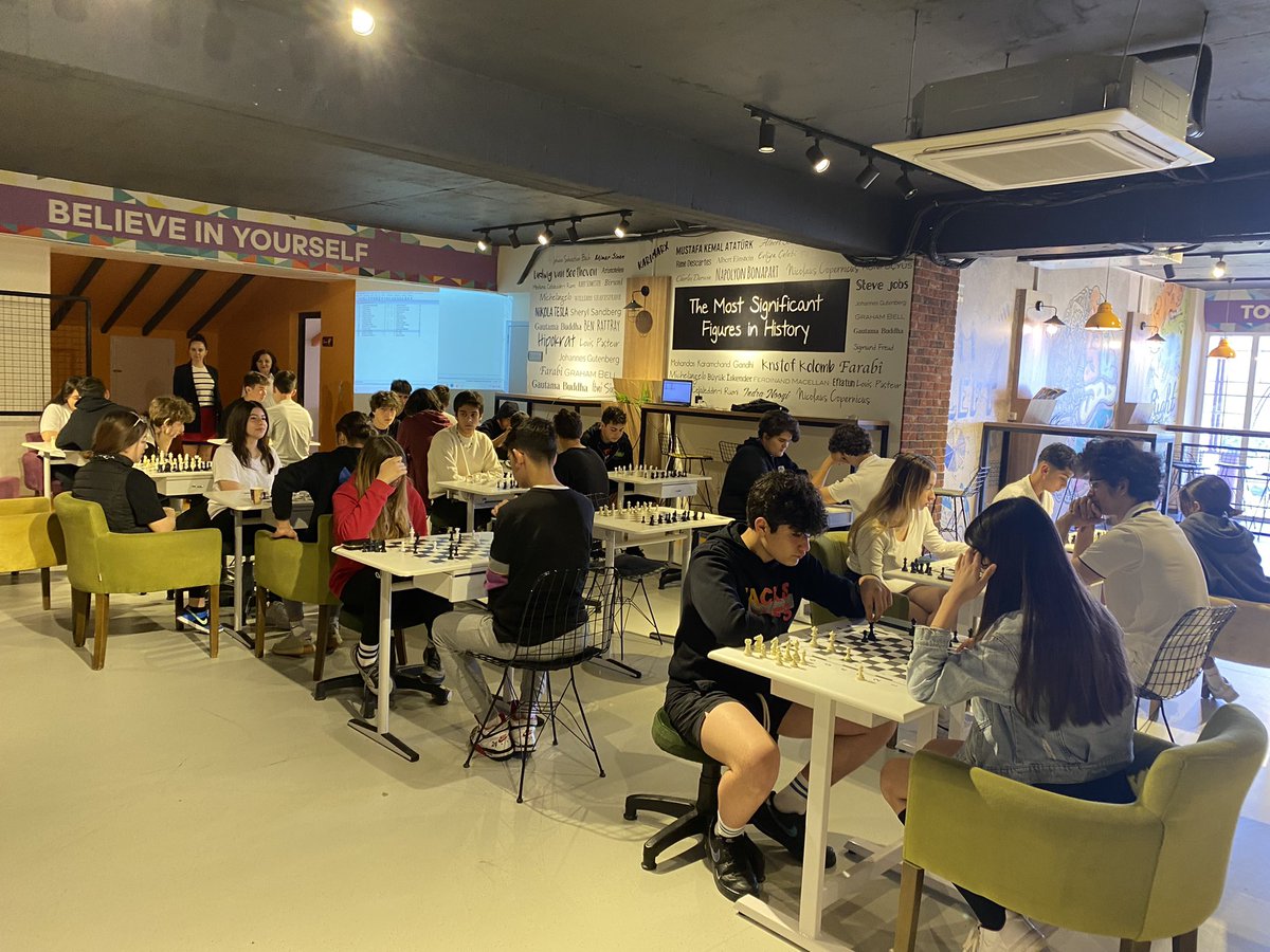 Lise öğrencilerimiz Uğurlu Hamleler 19 Mayıs Satranç Turnuvası’nda yarıştı💜♟#uğurluhamleler #uğurluolmak