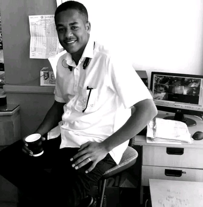 جارنا مفقود 
🌔يا جامع اجمع🌔

خرج منذ ظهر الامس من حلة كوكو متجه الي ام ضوبان ولم يعد حتي الان عثمان حامد عبدالله  اسماعيل الرجاء كل من يتعرف عليه التواصل علي الارقام التاليه👇🏻
 0910003436
0912137332

مفقود ام ضوابان
#رتويت يا ناس