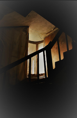yoretown's tweet photo. As mentioned on our latest episode about Wes Craven  here are some photos from the Nightmare On Elm Street house in Potsdam NY.

Even though it was never confirmed it was the inspiration behind the movie we all think it had something to do with it.

What do you think? https://t.co/xT9M54NmFR