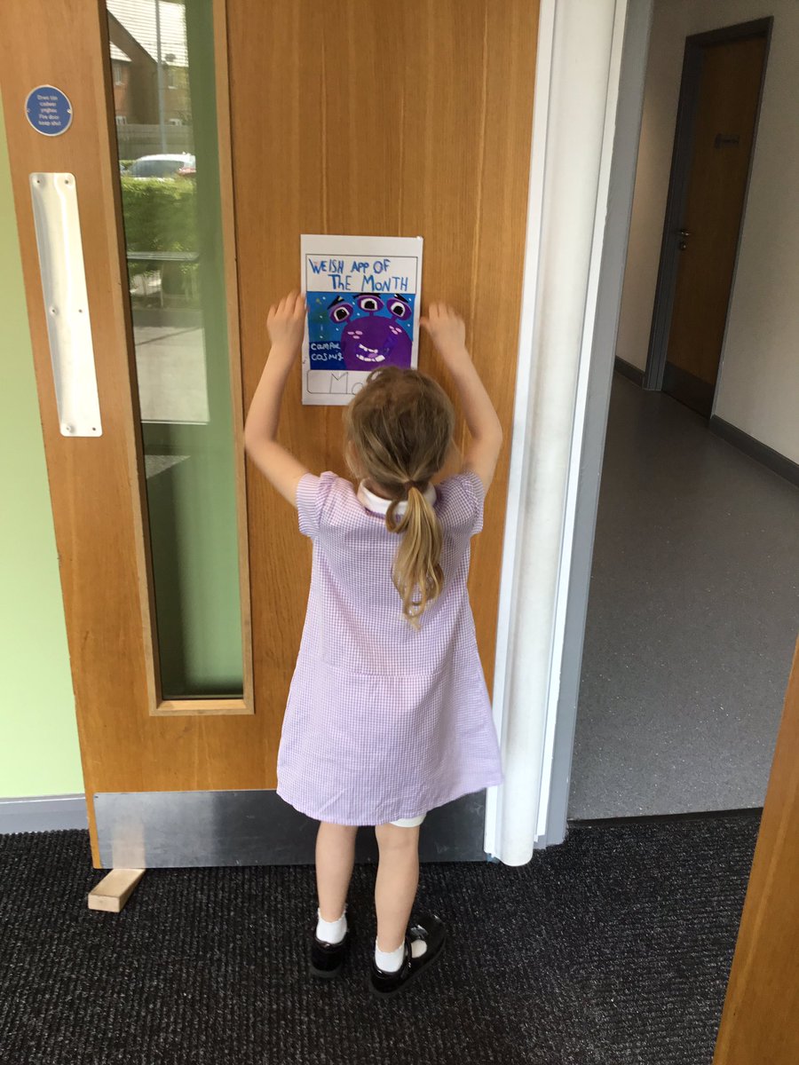 Sian Hall tweet media