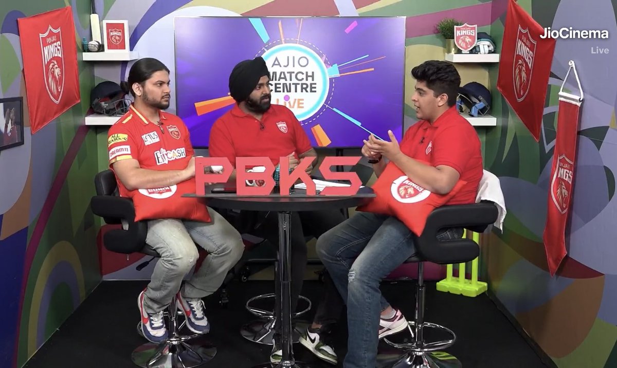 Catch the kings - Mrigank, Harjas and Rakshit at the <a href="/AJIOLife/">AJIO</a> Match Centre LIVE today! 🎥

Share your thoughts on Twitter using hashtag #PBKSFanzone and get a chance to get featured ❗️

#PBKSvMI <a href="/JioCinema/">Jio Cinema</a> @maybemrigank <a href="/thershit28/">Rakshit Gupta</a>