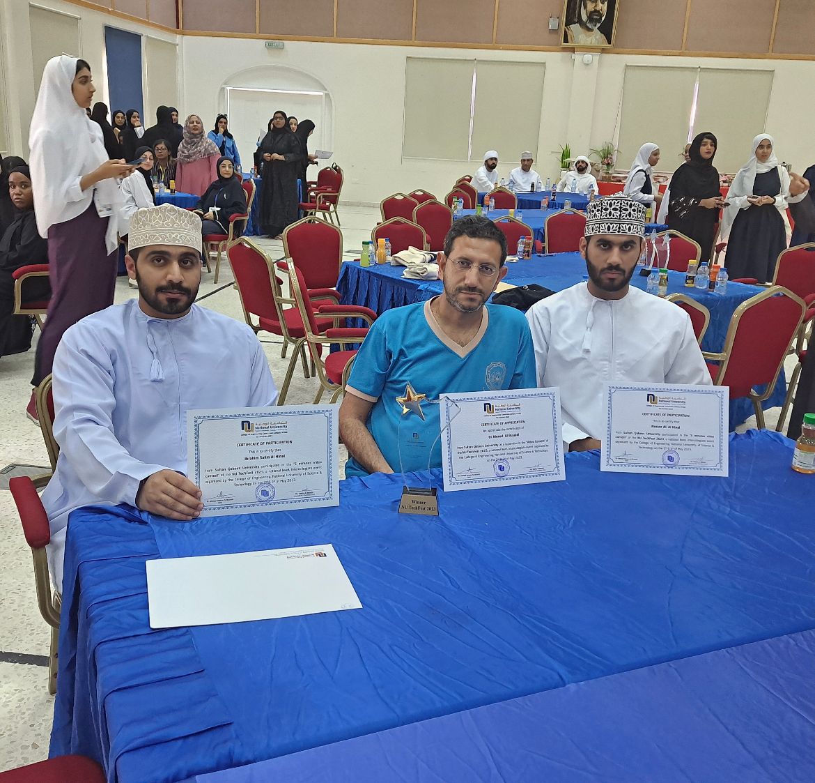 NcccN12's tweet photo. الحمد لله  حصلنا على المركز الأول في مسابقة فيديو 5 دقائق من تنظيم الجامعه الوطنيه للعلوم و التكنولوجيا @NU_oman
كان الفيديوا عن كيفيه استخدام مياه الصرف الصحي في ري أنظمة الزراعة الحديث و مساعده في تحقيق الأمن الغذائي
ناصر الهنائي
 ابراهيم الهنائي
الدكتور المشرف احمد البوسعيدي https://t.co/aDjXHRB2oY