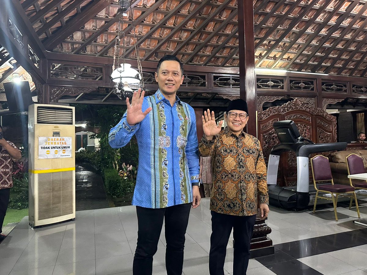 billy4riez's tweet photo. Silaturahim Ketum ⁦@DPP_PKB⁩ Gus Imin ⁦@cakimiNOW⁩ dengan Ketum ⁦@PDemokrat⁩ AHY ⁦@AgusYudhoyono⁩ https://t.co/2zXJfMccIK